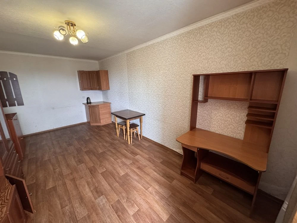 Продаж кімнати Азербайджанська 8Б