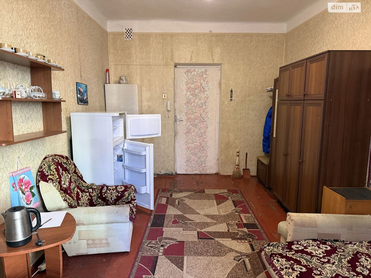 Продаж Кімната