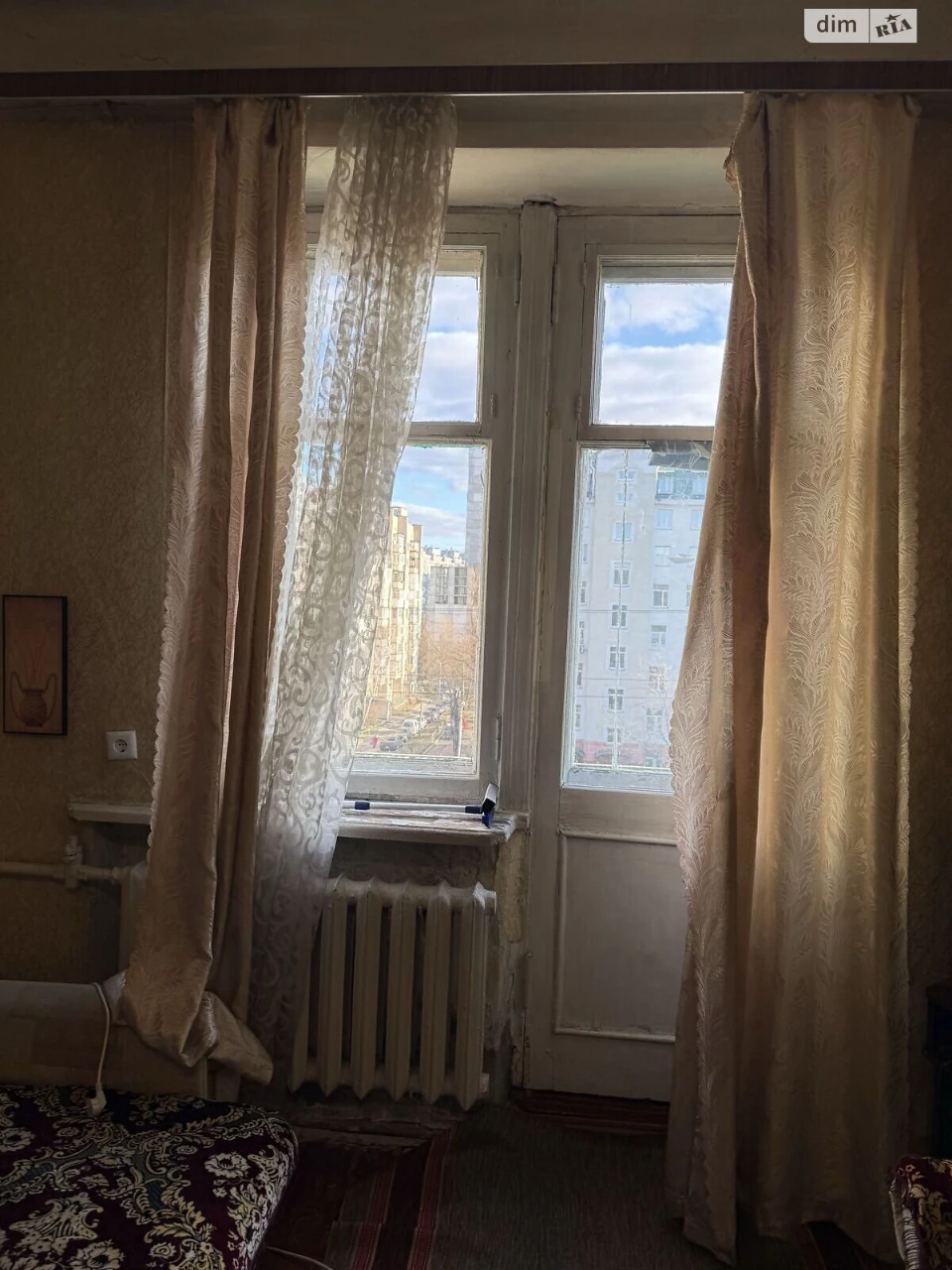 Продаж Кімната