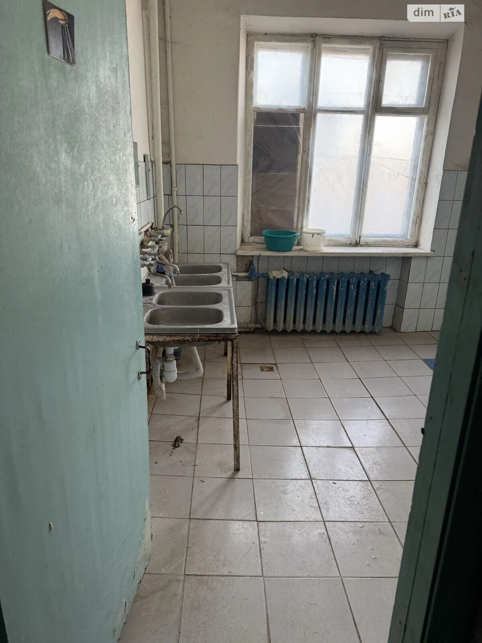 Продаж Кімната