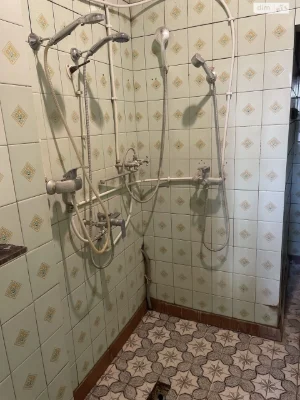 Продаж Кімната