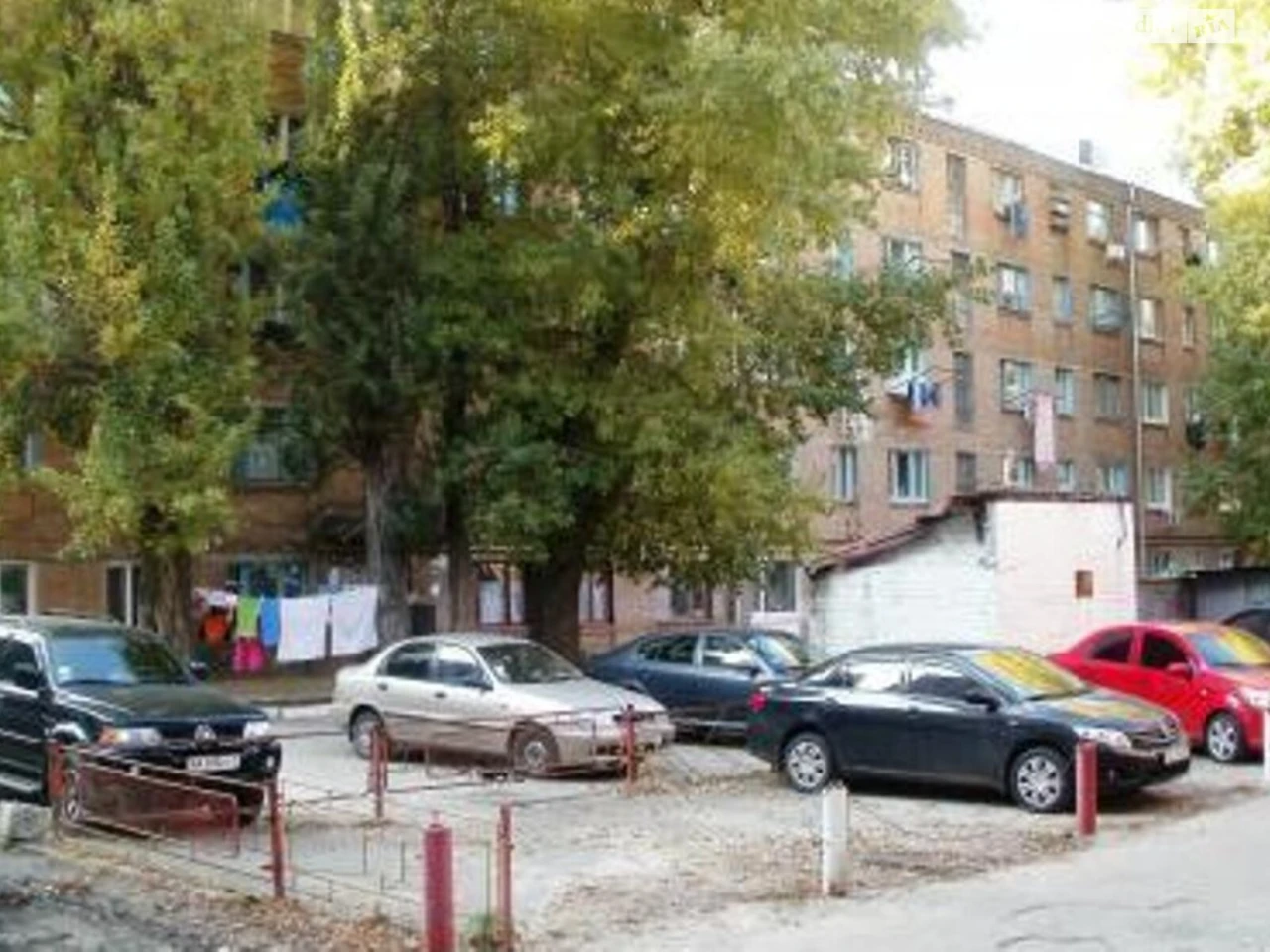Продаж Кімната Вишгородський Масив
