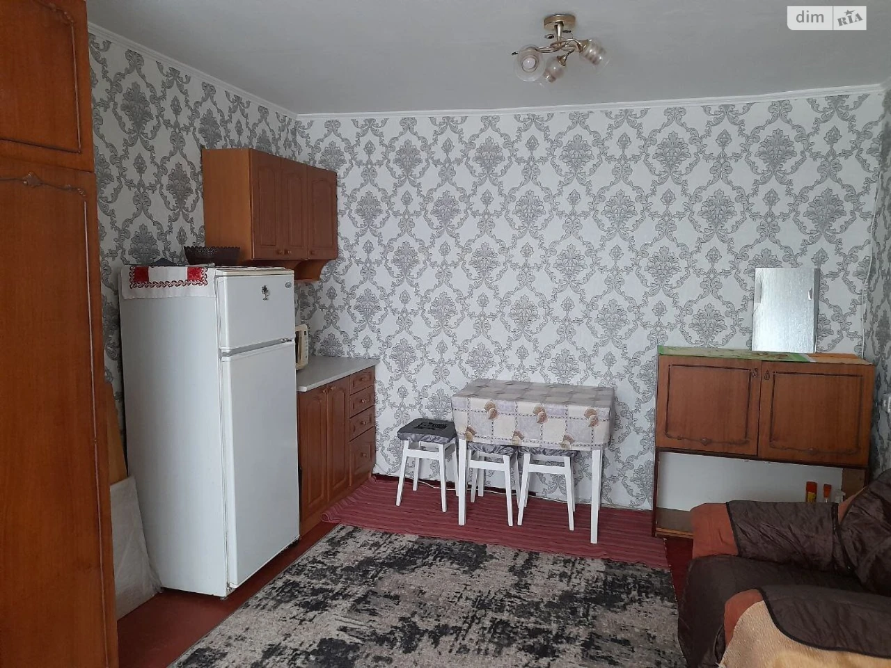 Sale of Room Rainbow District