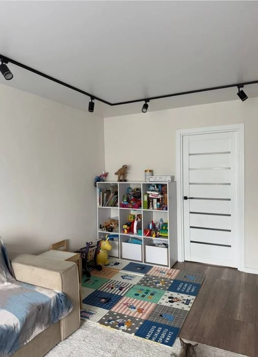 НОВАЯ! Продам 3х.ком на Красном Камне