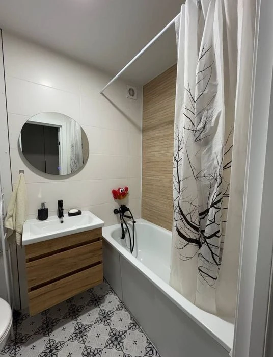 НОВАЯ! Продам 3х.ком на Красном Камне