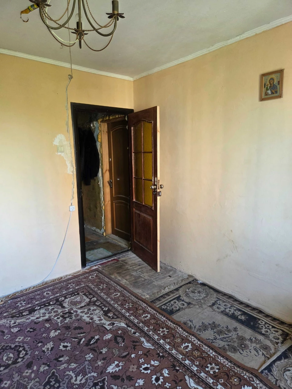 Selling room in a block-type dormitory in Borshchivka