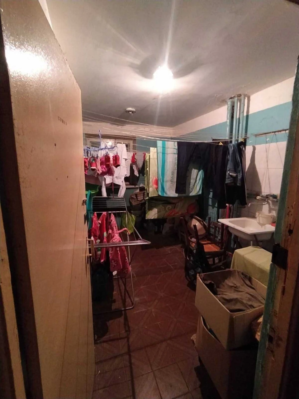 Selling room in a block-type dormitory in Borshchivka