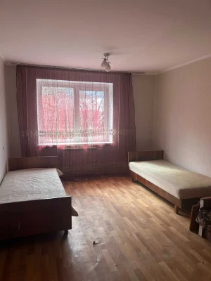Вул.Ігоря Юхновського  (Стальського),32. Кімната після ремон
