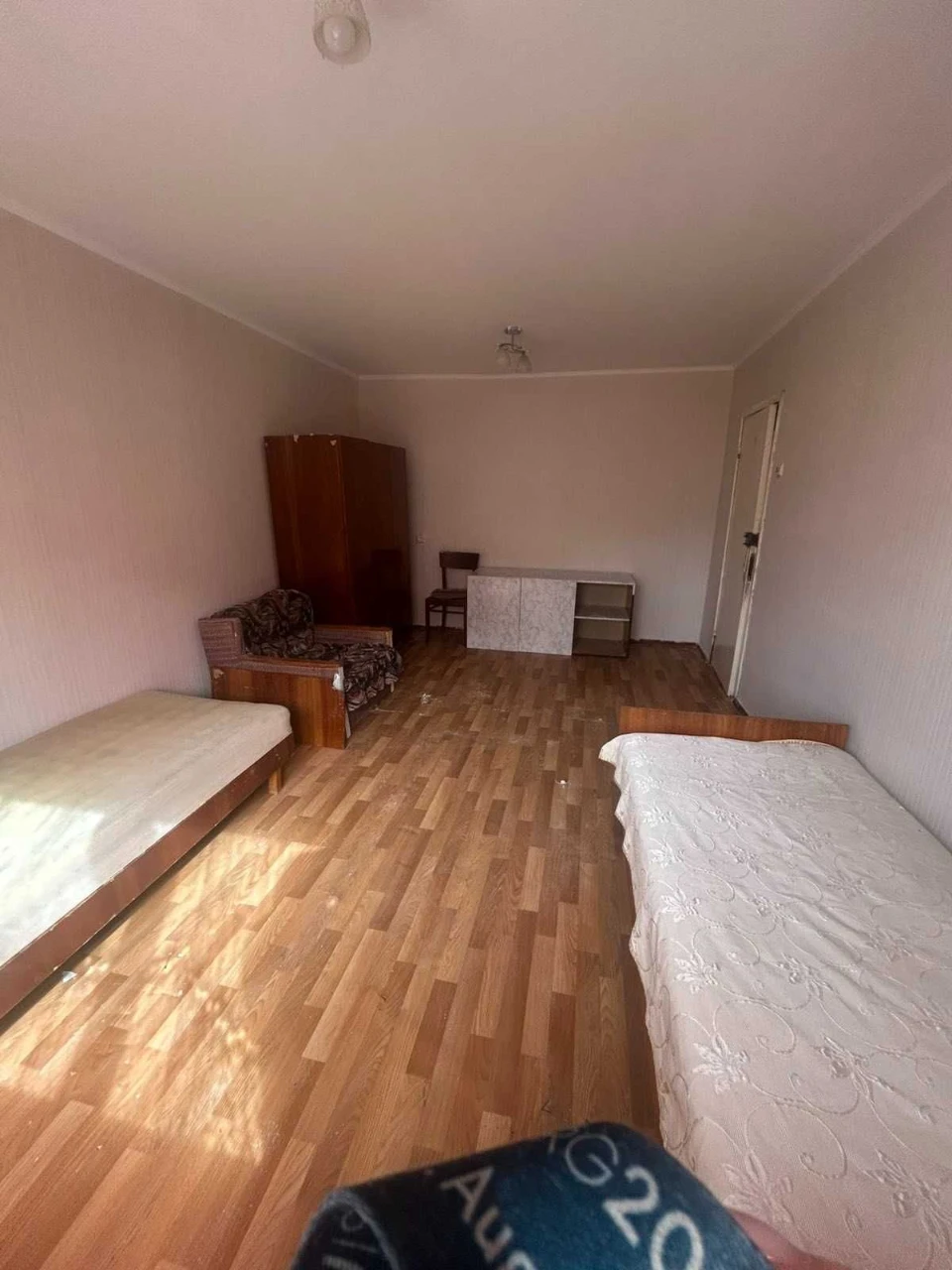 Вул.Ігоря Юхновського  (Стальського),32. Кімната після ремон