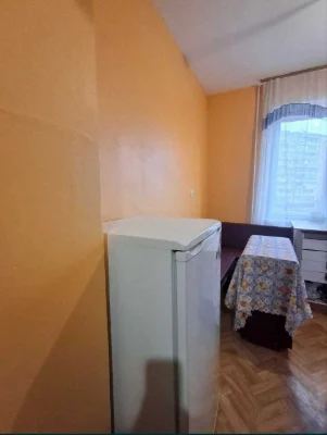 Продається 2 кімнати в 3-х кімнатній квартирі вул. Сержа Лиф