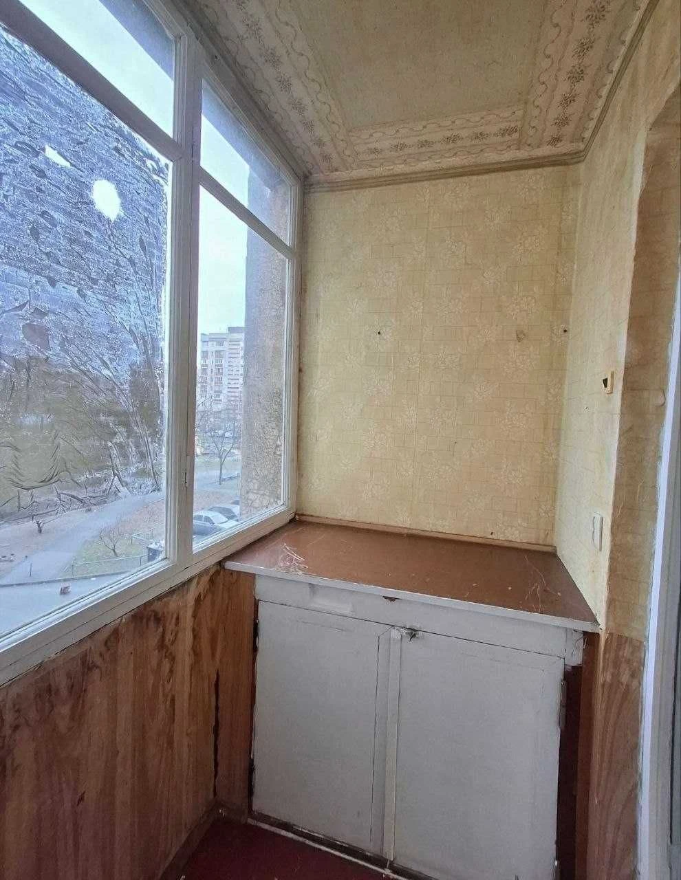 Продається 2 кімнати в 3-х кімнатній квартирі вул. Сержа Лиф