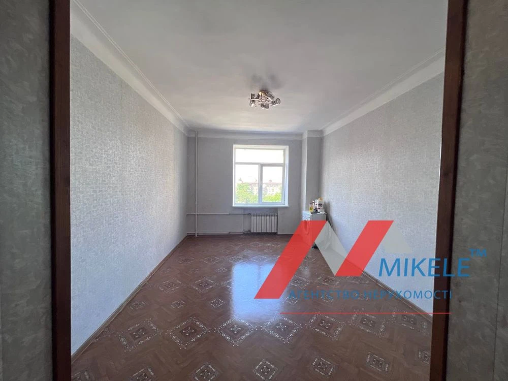 For Sale: Room in Dormitory 20 m² Sevastopol Street 7