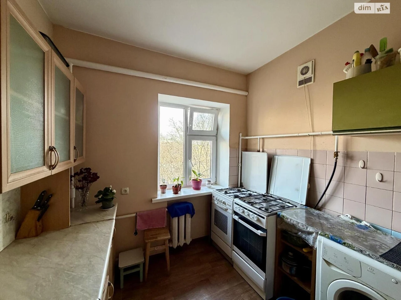 Sale of Room in Nivki
