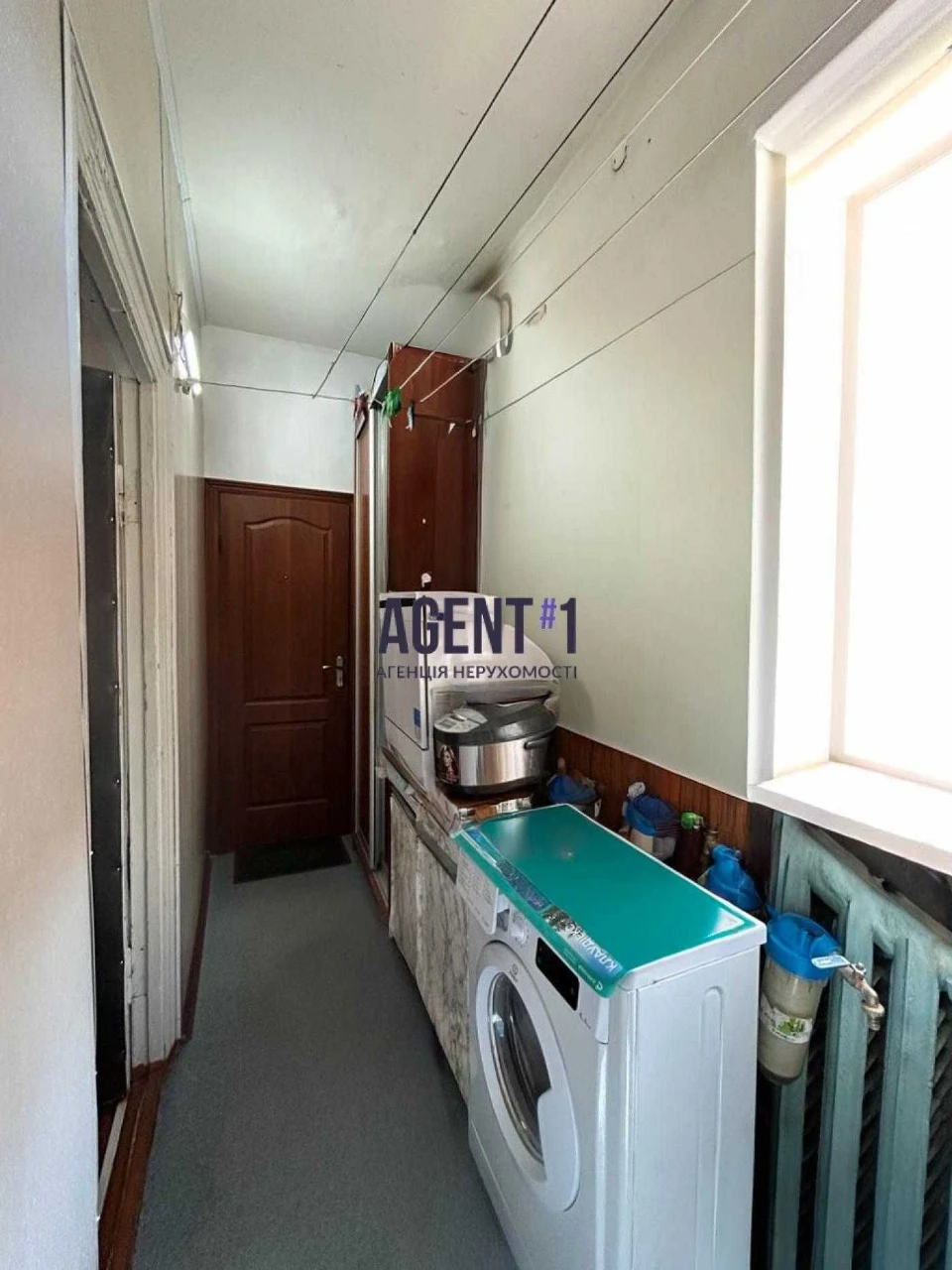 Sale of Two Rooms in Dorm near the Left Bank Metro Station