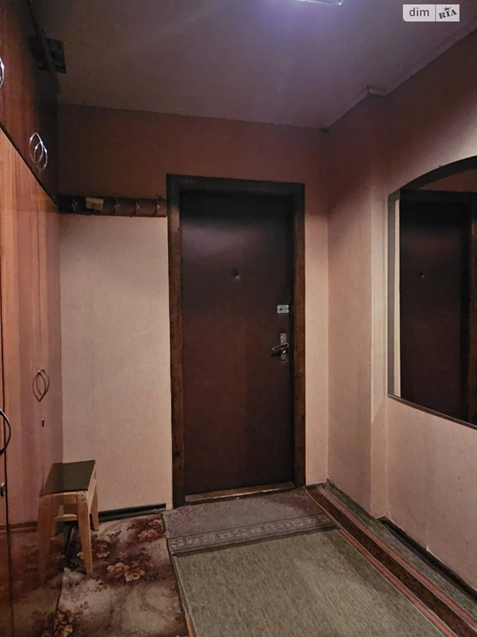 Room for Sale, Azerbaijan Street, Dniprovsky District