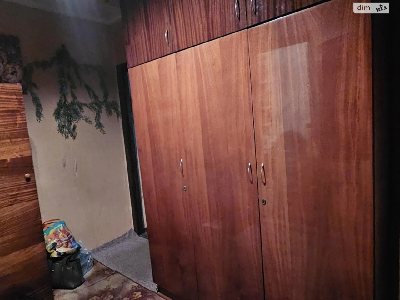 Room for Sale, Azerbaijan Street, Dniprovsky District