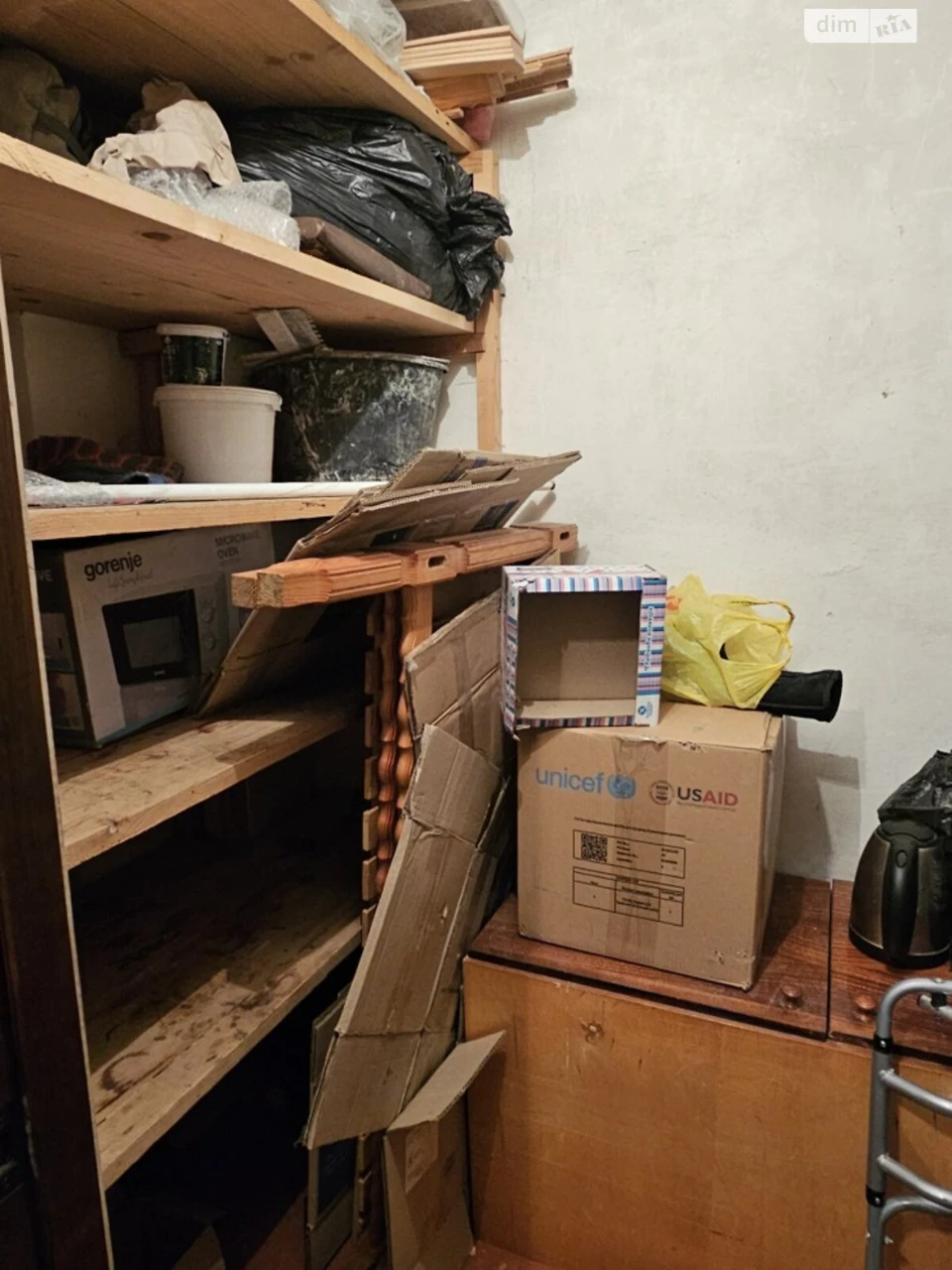 Room for Sale, Azerbaijan Street, Dniprovsky District