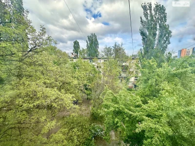 Продаж Кімната Воскресенка