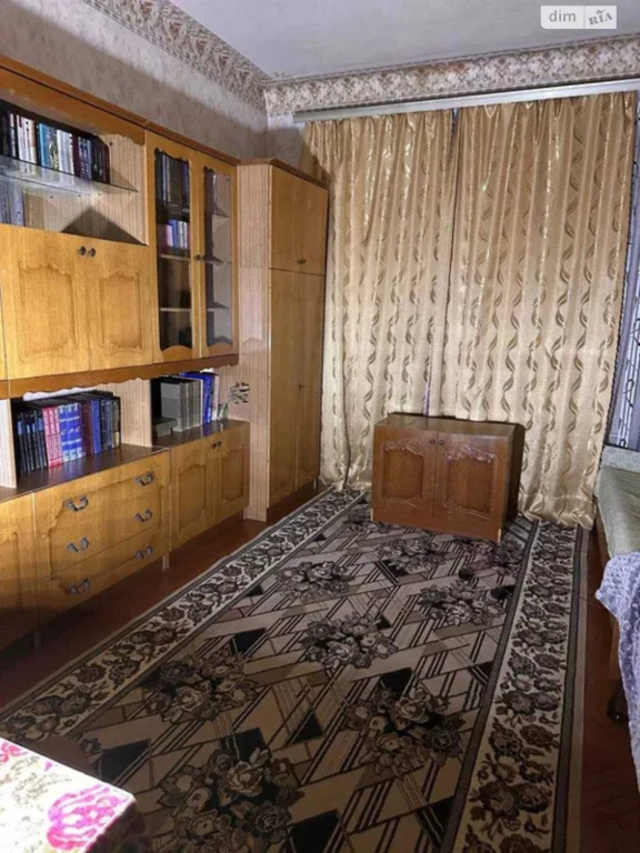 Продаж Кімната Першотравневий Масив