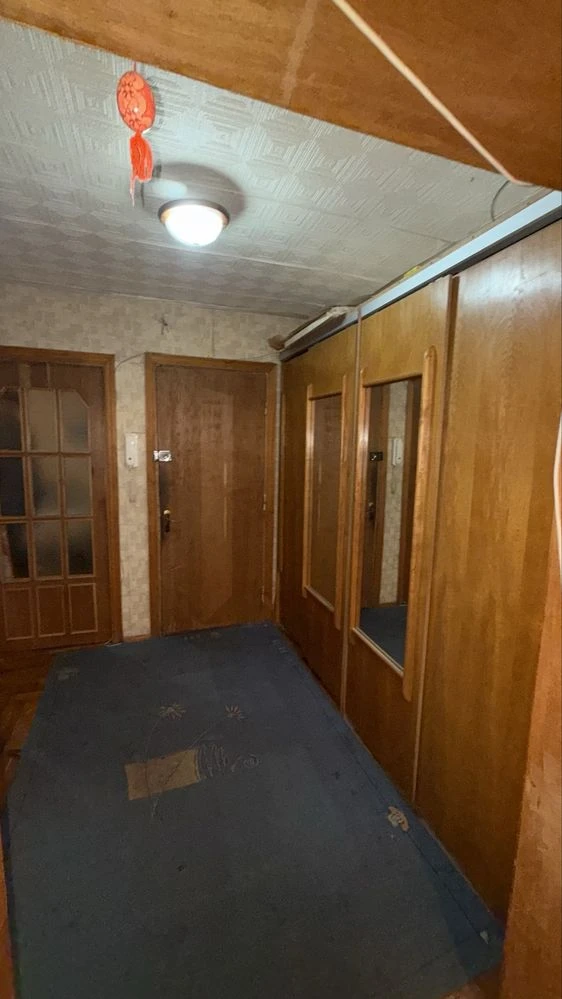 Room for sale in a 3-room apartment, Dan'kevich Street