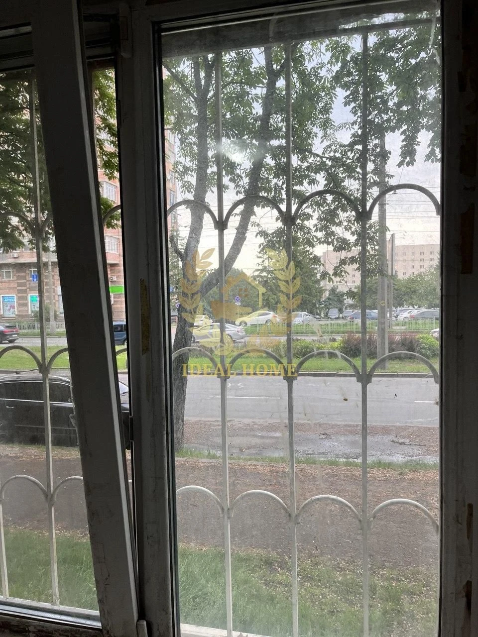 Продаж кімнати в гуртожитку біля Севастопольської площі