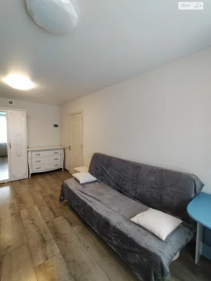 Room for Sale - Holosiivsky
