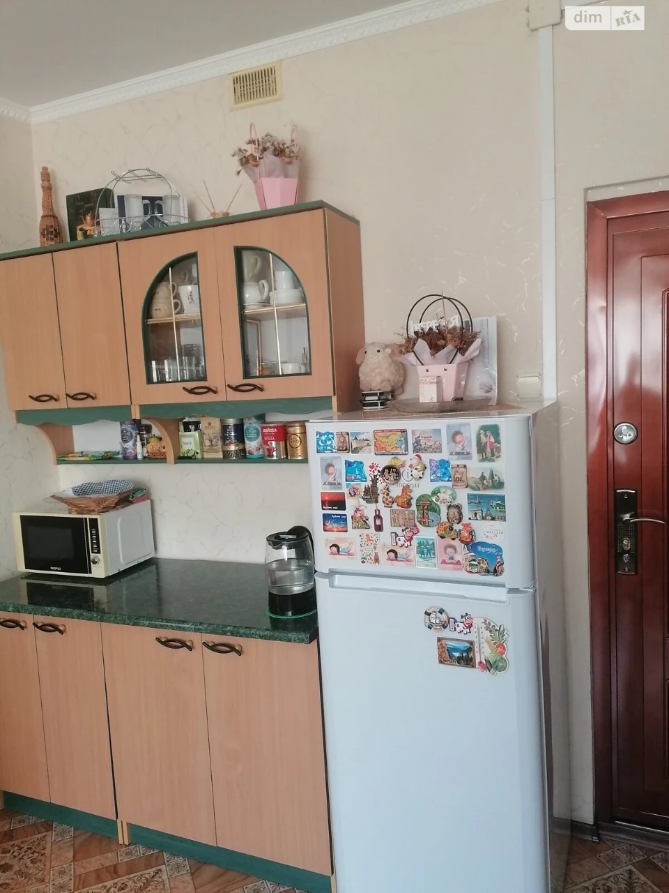 Room for Sale – Desniansky
