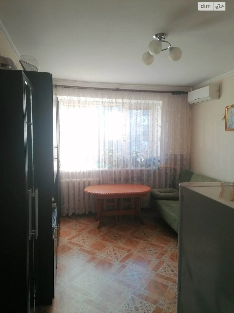 Room for Sale – Desniansky
