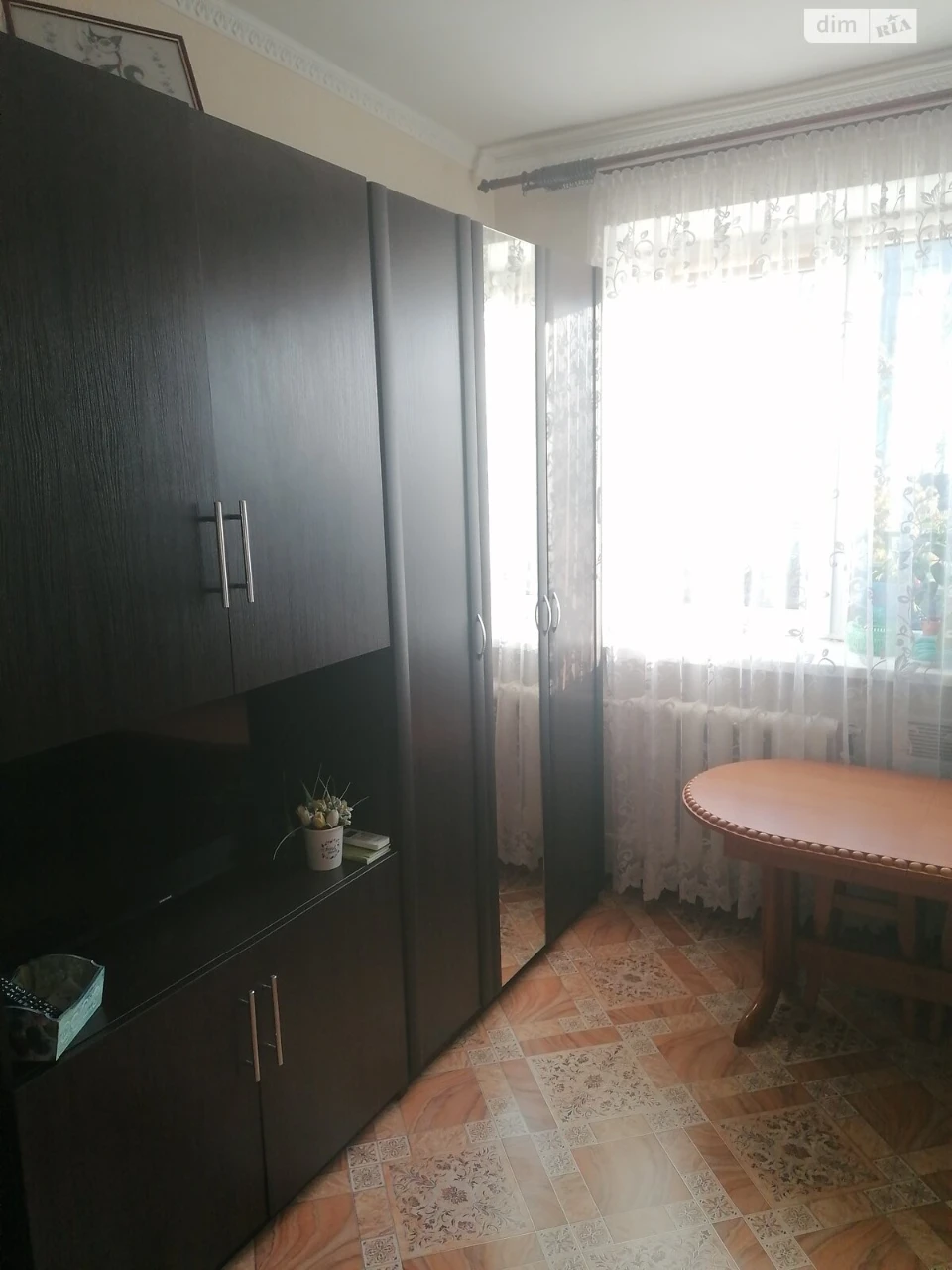 Room for Sale – Desniansky