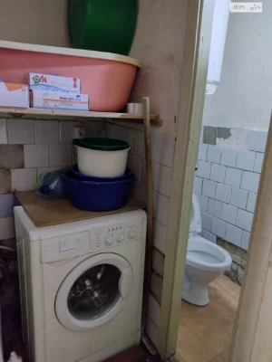Продаж Кімната Воскресенка