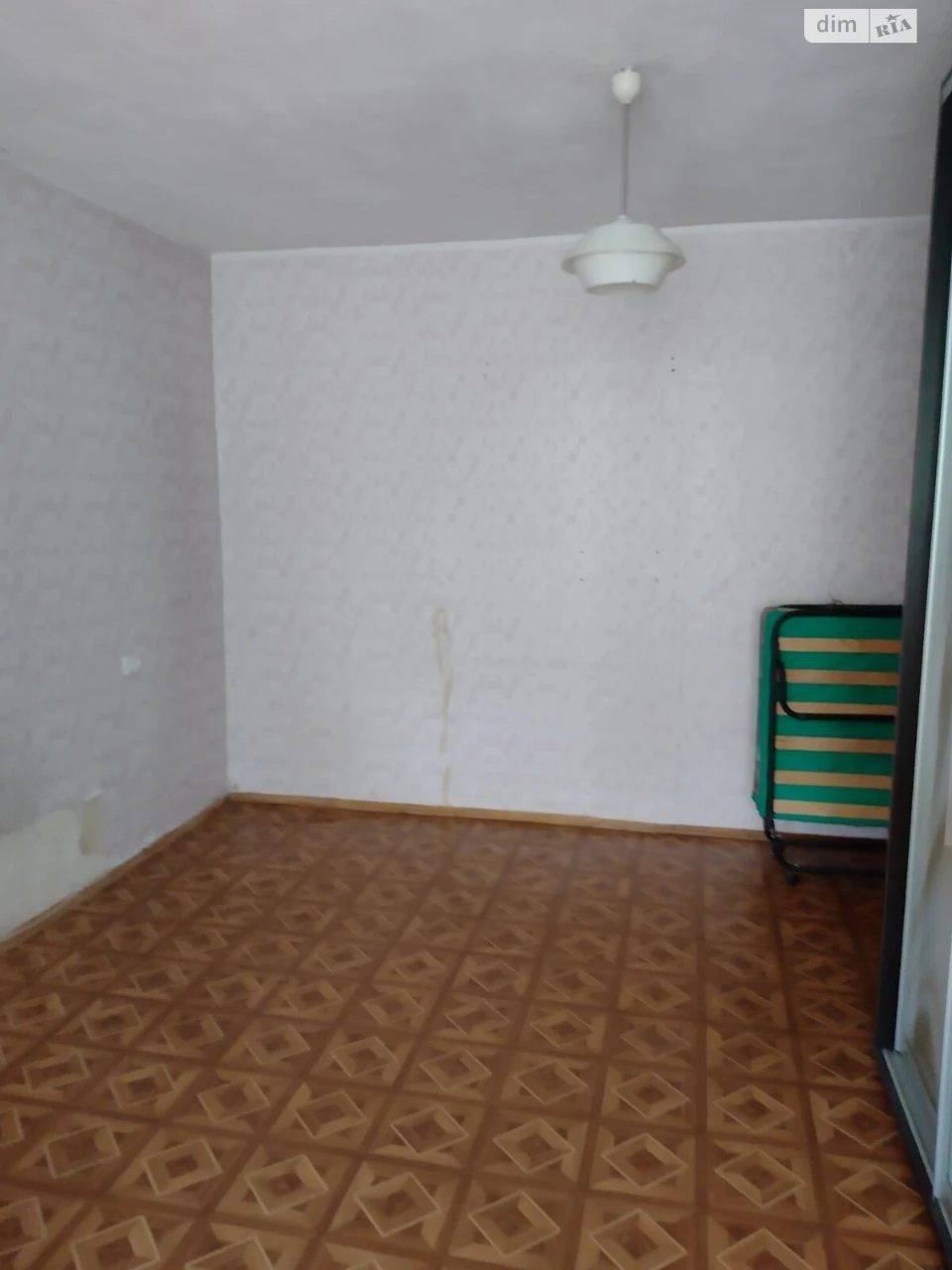 Продаж Кімната Воскресенка