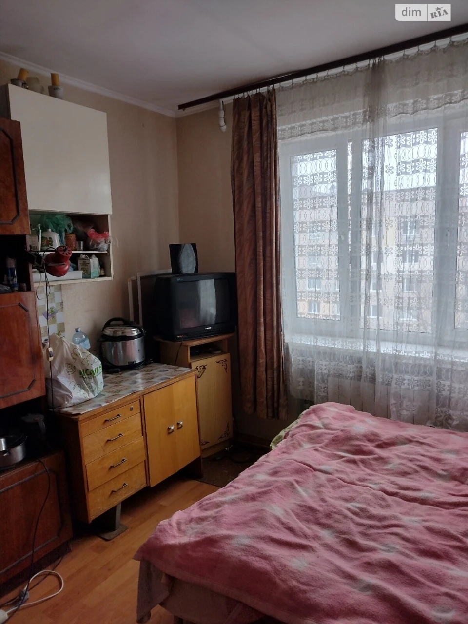 Продаж Кімната Воскресенка
