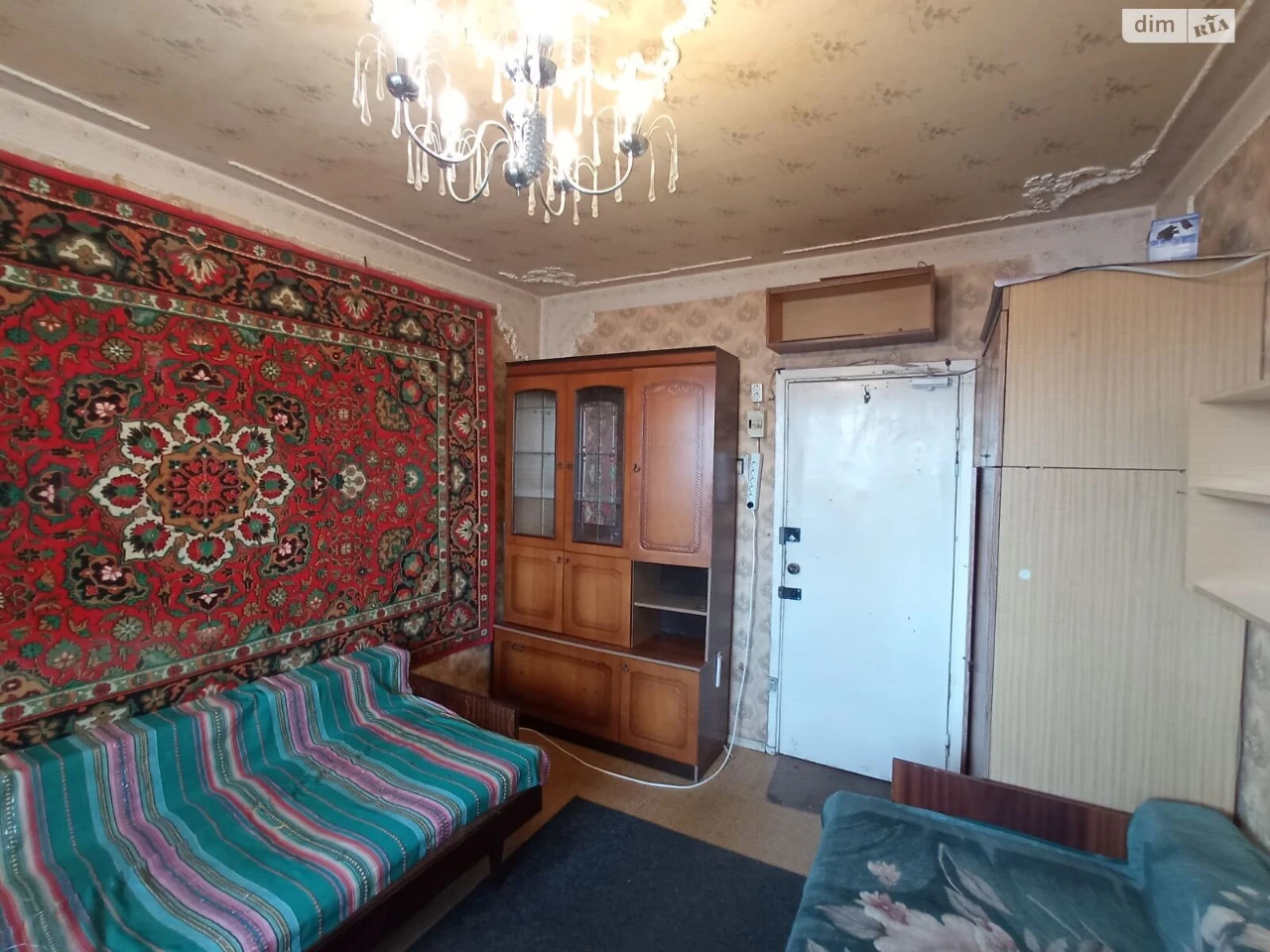 Sale of Room in Territory-1