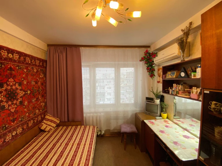 Продажа комнаты в коммунальной квартире, г. Чернигов, ул.