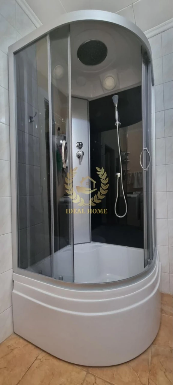 Продаж кімнати в комунальній квартирі вул. Азербайджанська