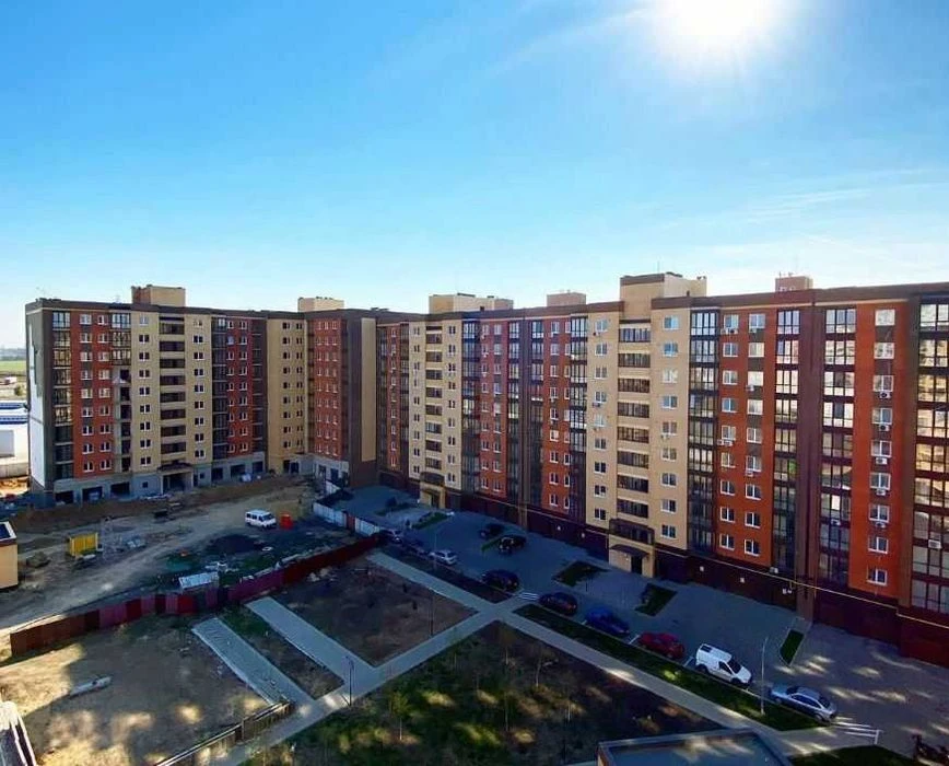 1 комнатная квартира на САХАРОВА.ГАЗ.Средний Этаж