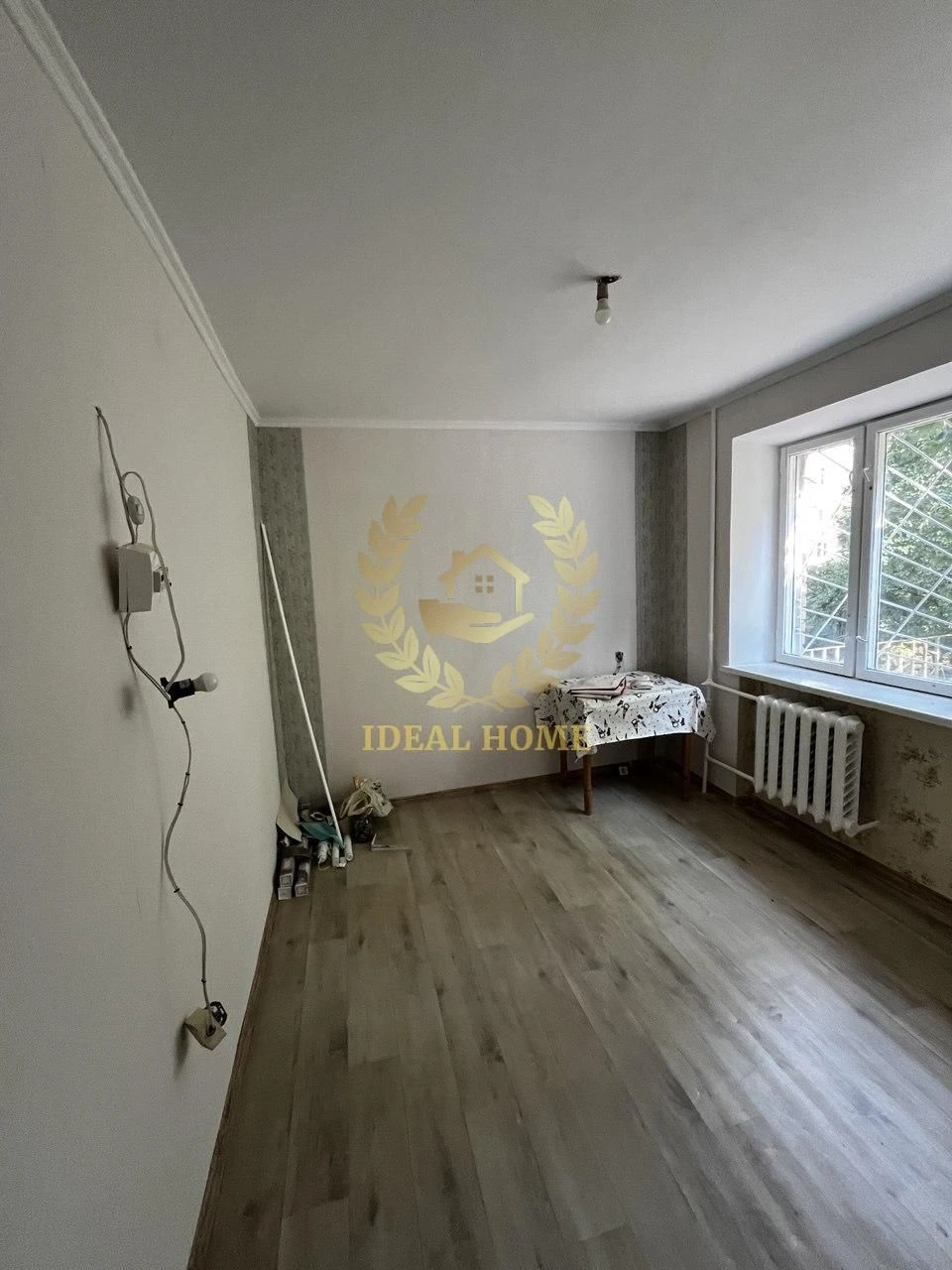 Продаж кімнати в гуртожитку біля метро Дорогожичи