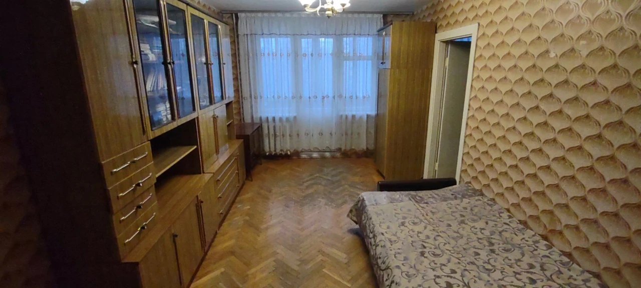 Продаю 3-комнатную квартиру на Туполева 15Б