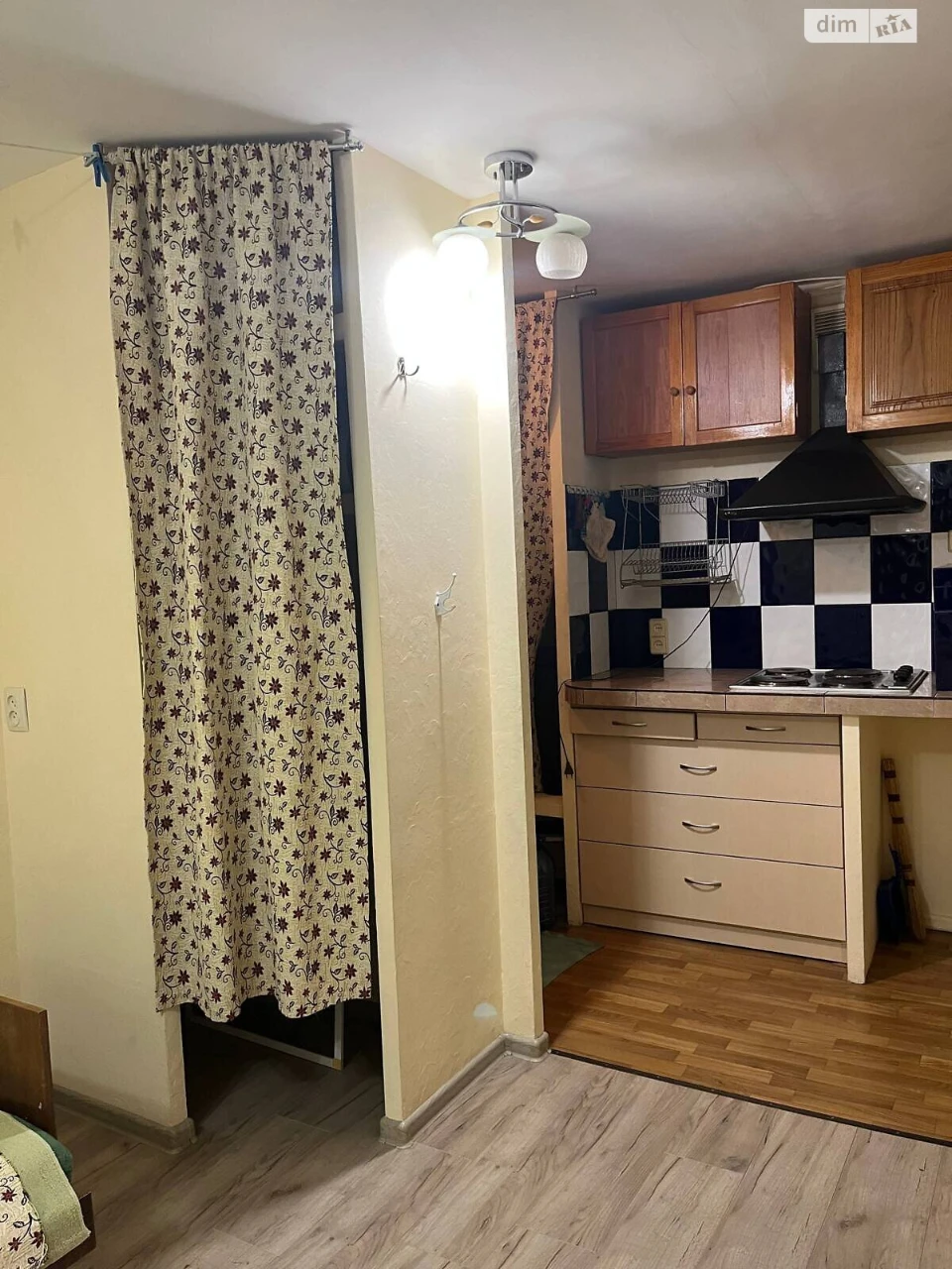 Sale of Room in Rainbow Array