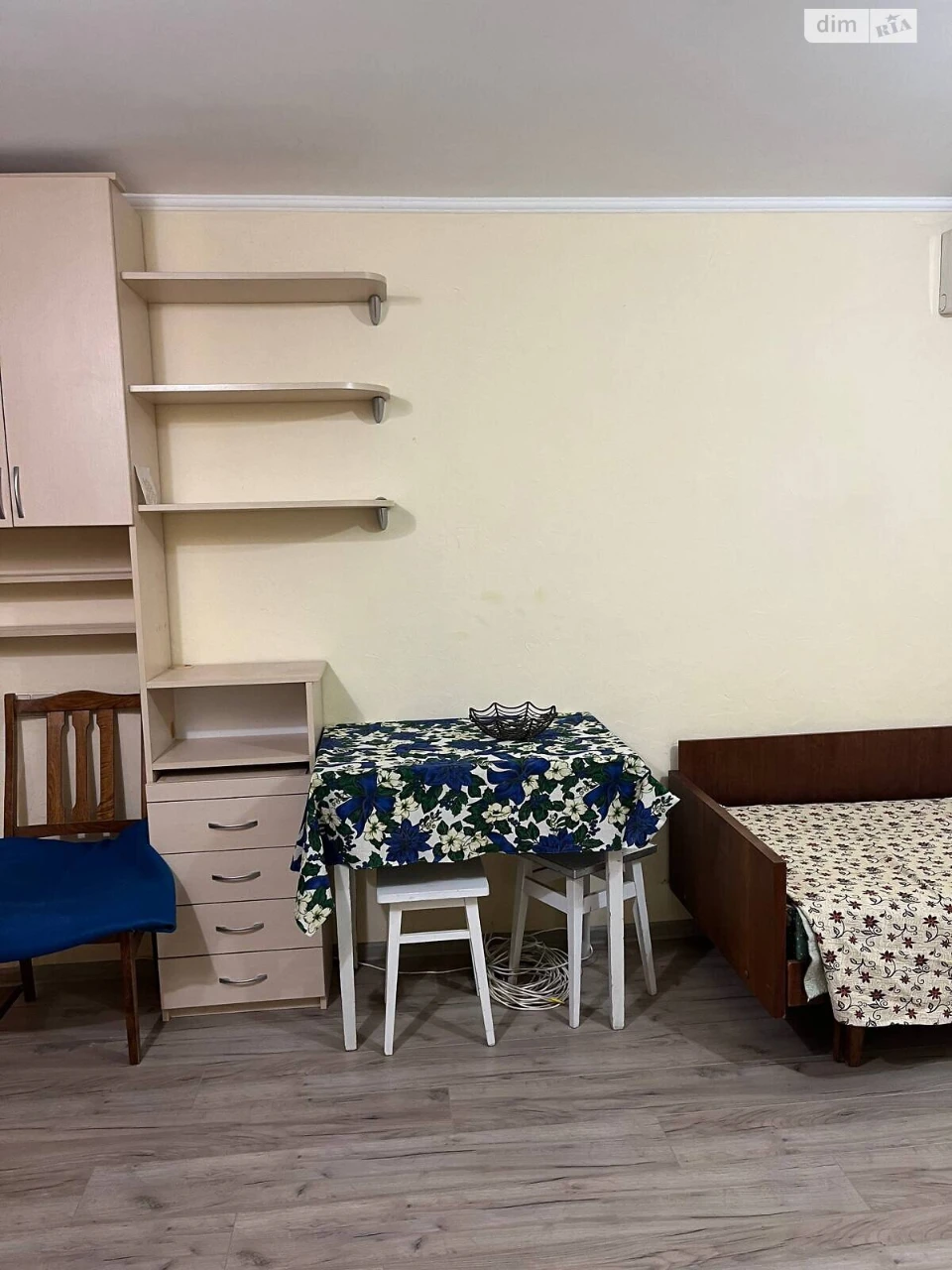 Sale of Room in Rainbow Array