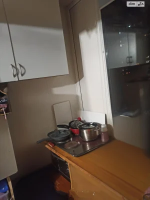 Продаж Кімната Троєщина