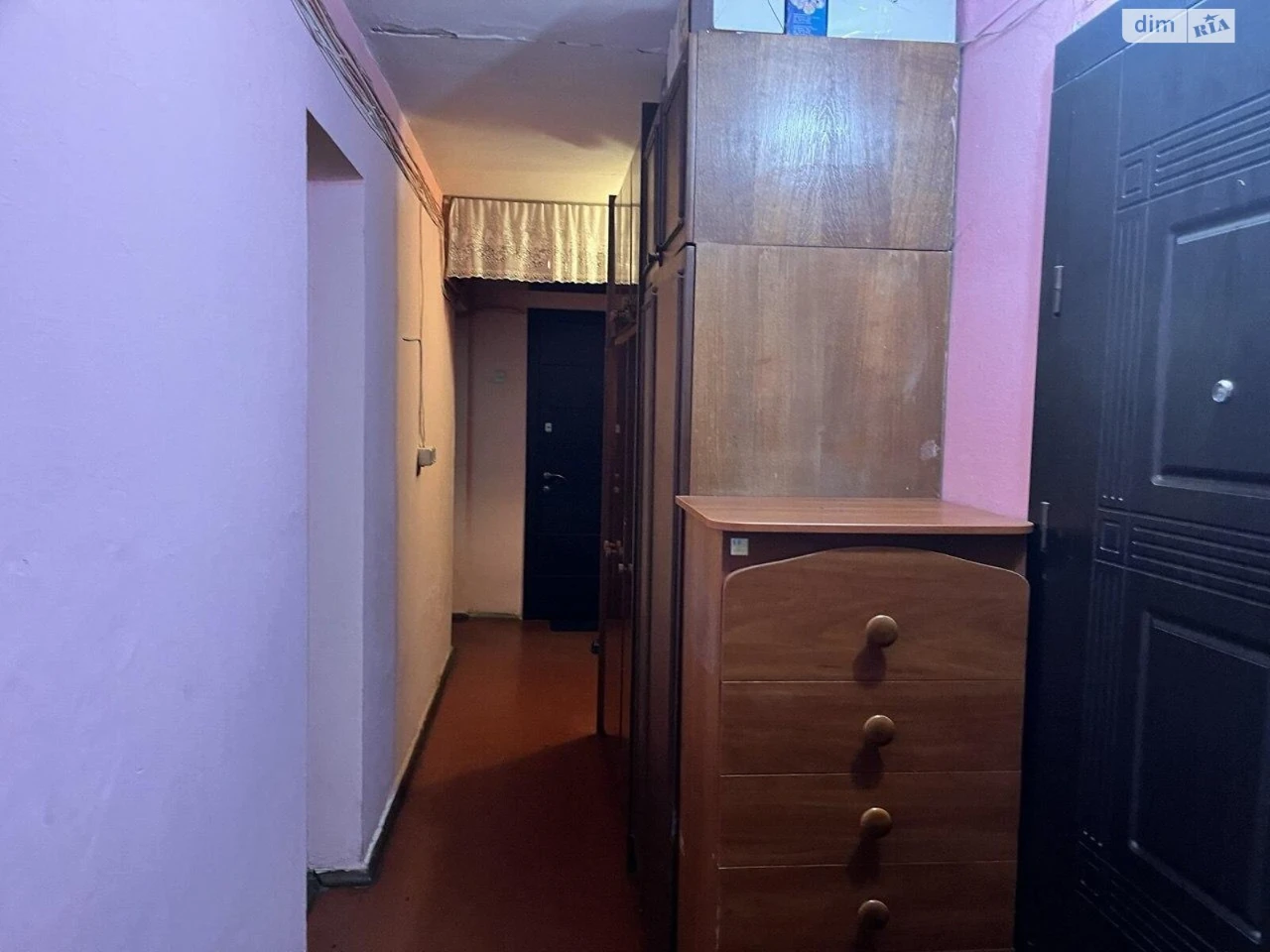 Room for Sale: Pety Horis Street