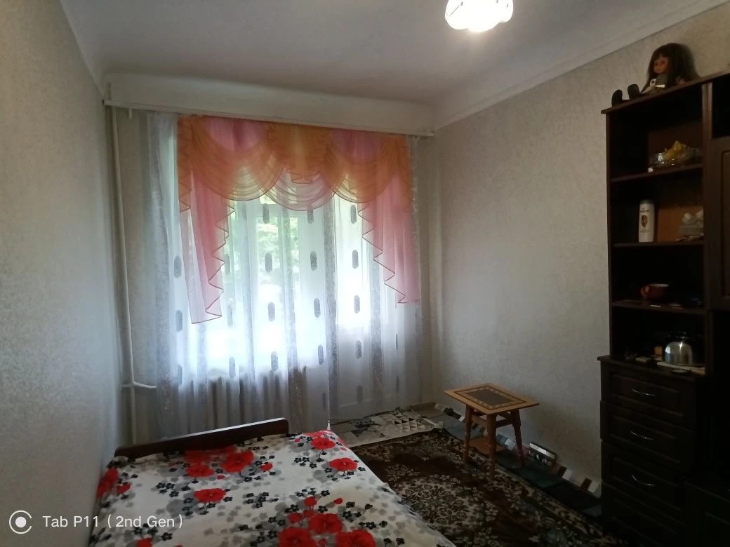 Либідская. Продам кімнату