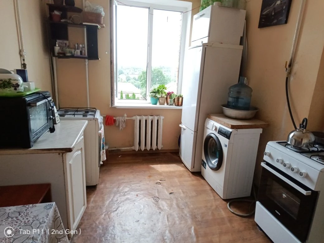 Либідская. Продам кімнату