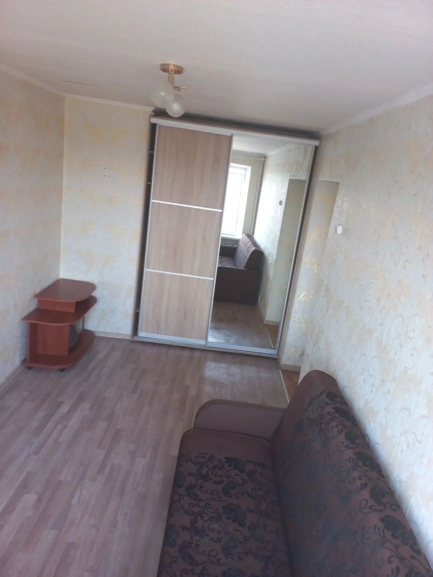 Продам кімнату по вул.Зимових походів 24