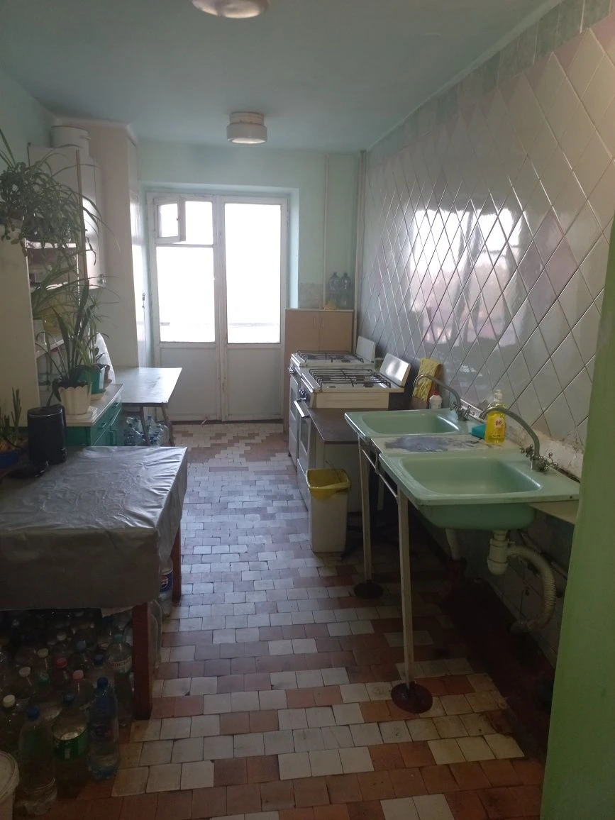 Продам кімнату по вул.Зимових походів 24