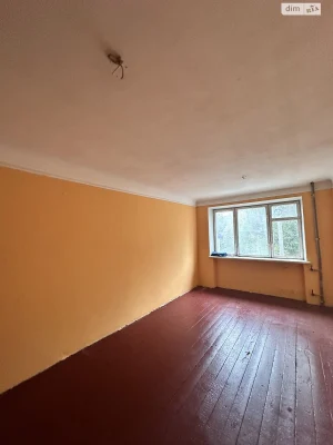 Sale of Room on Mazepa Street