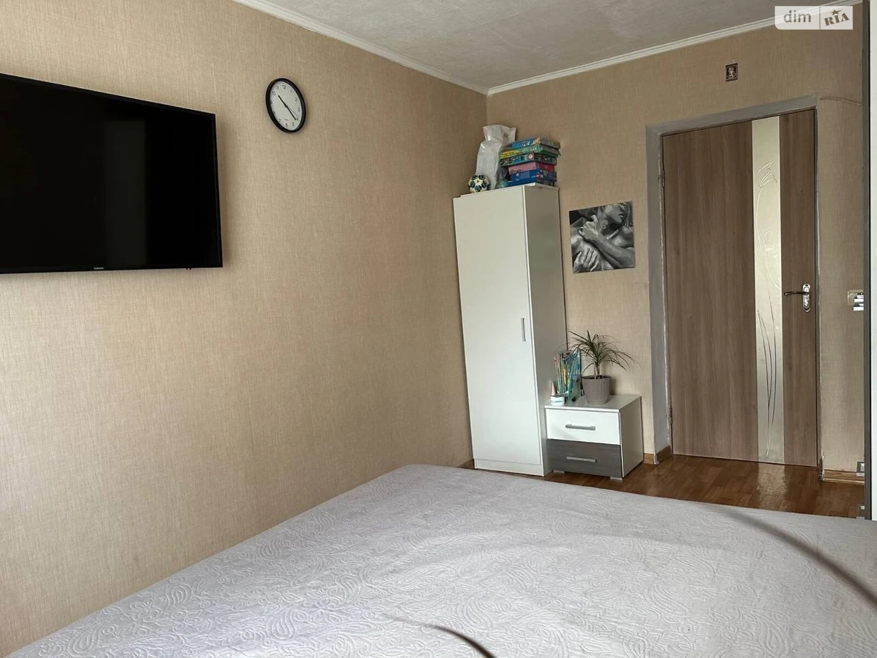 Industrial Room for Sale