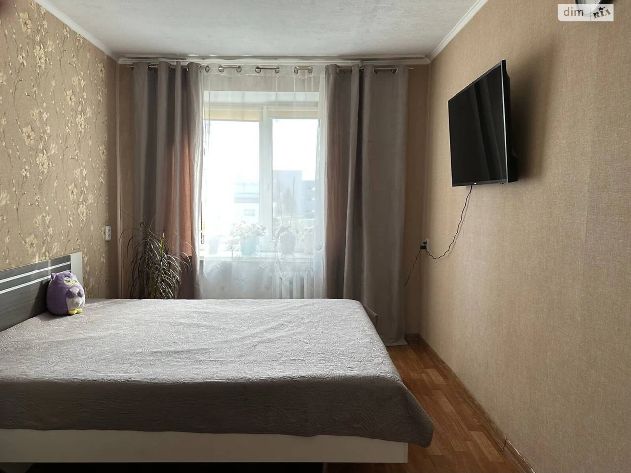 Industrial Room for Sale