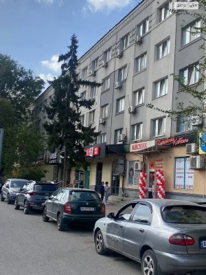Room for Sale, Bogdan Hmelnitsky Avenue